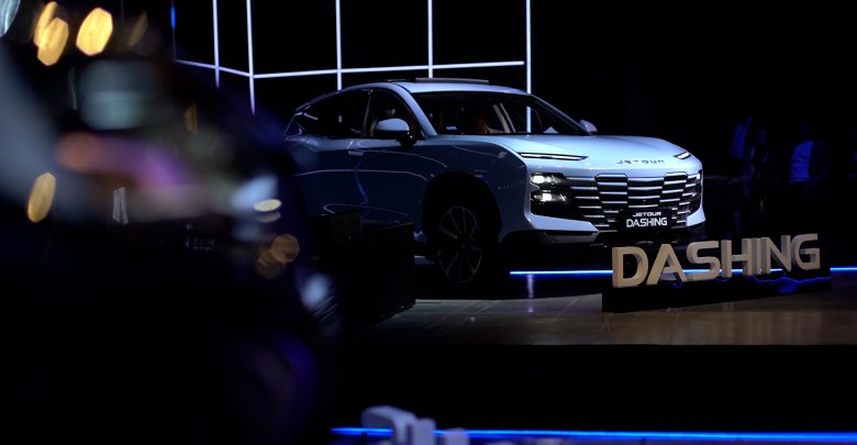 Famly argentina lanza dos nuevos modelos de jetour en un innovador evento futurista