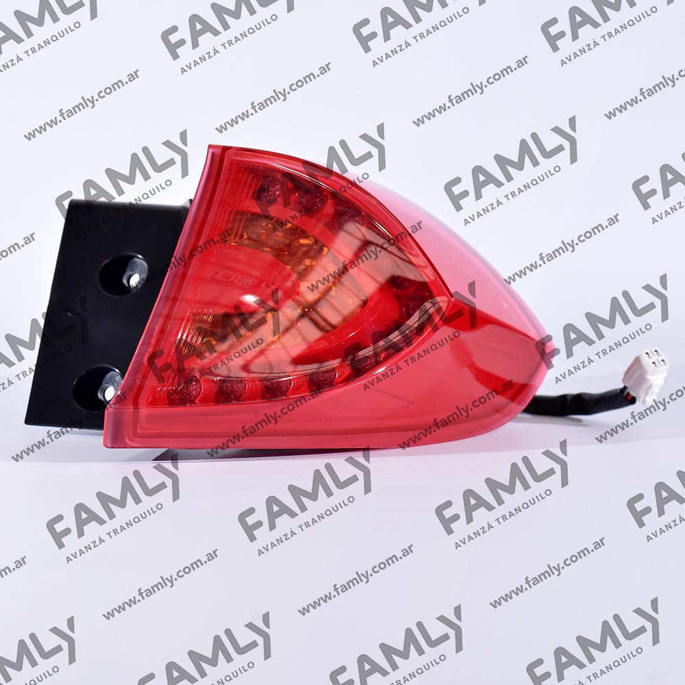 Repuestos Famly - X50                  - FARO TRASERO DERECHO BAUL